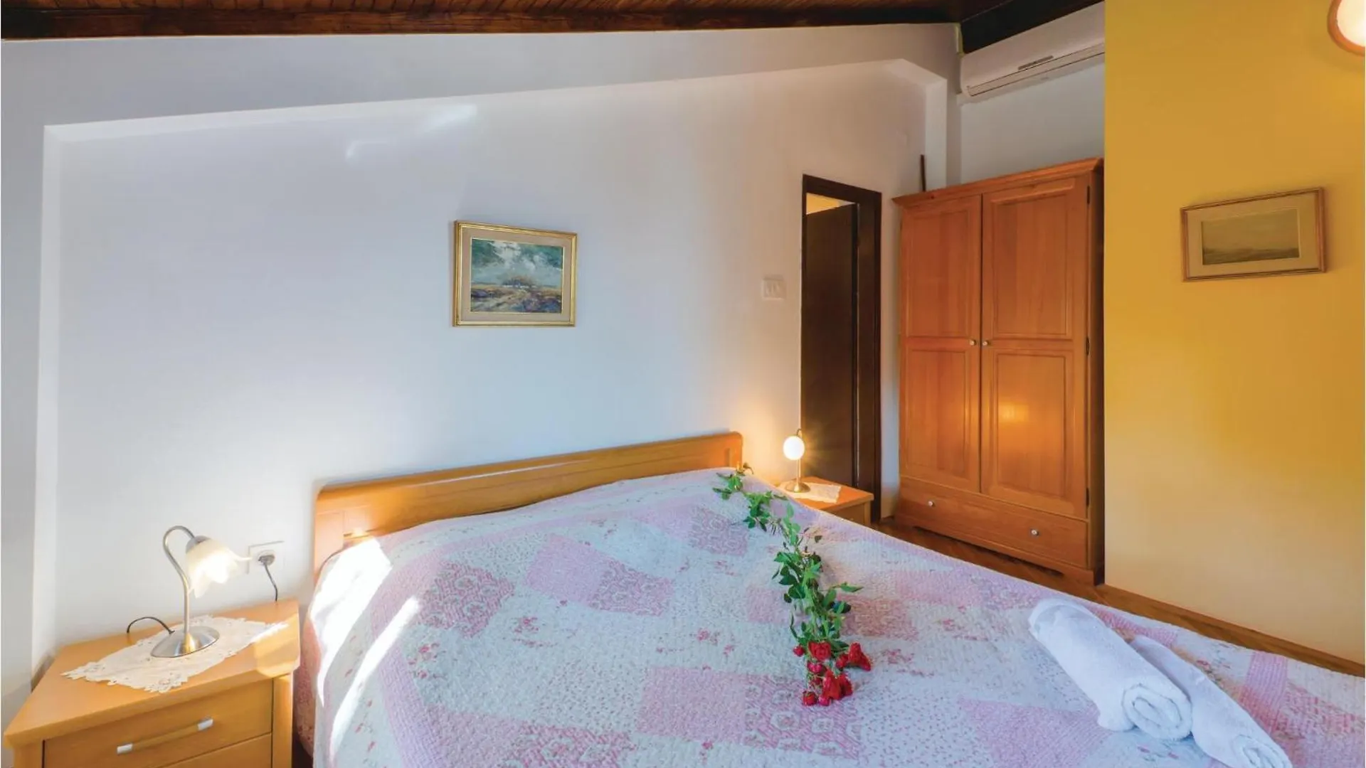 Holiday home Amazing Home In Pobri With House Sea View Volosko